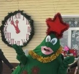 Создать мем: christmas eve on sesame street, гринч, grinch christmas