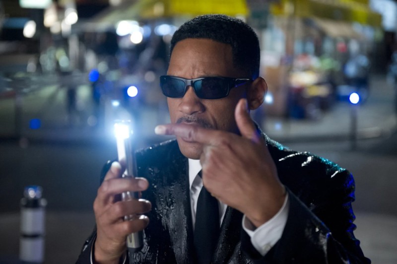 Create meme: the memory erasing men in black, men in black memory eraser, will Smith men in black erase memory