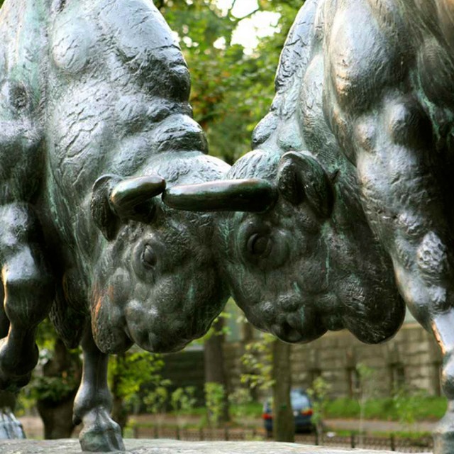 Create meme: sculpture fighting bison kaliningrad, monument to bison in Kaliningrad, bulls kaliningrad monument