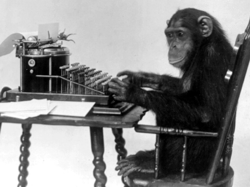 Создать мем: обезьяна перед компьютером, обезьяна печатает на машинке, обезьяна за печатной машинкой