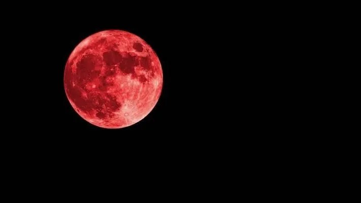 Create meme: blood moon, red moon, red moon 2021