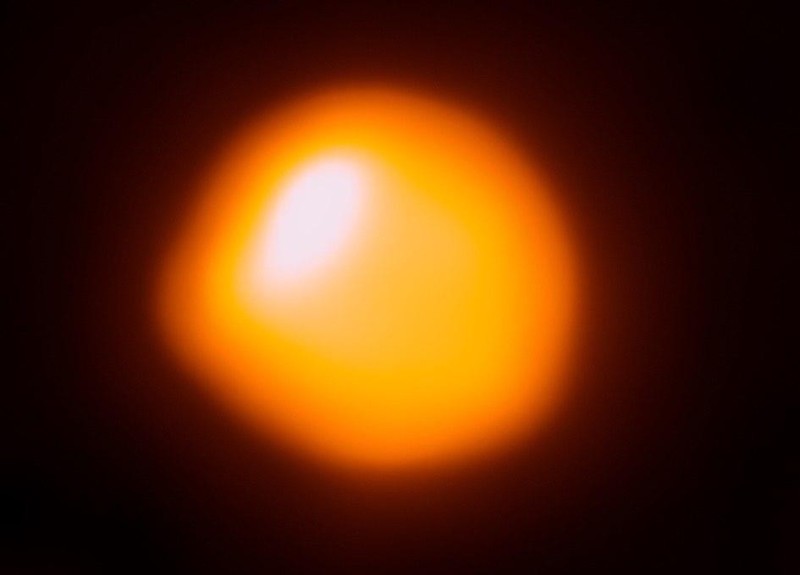 Create meme: Betelgeuse is a star, betelgeuse explosion, explosion of the Betelgeuse star