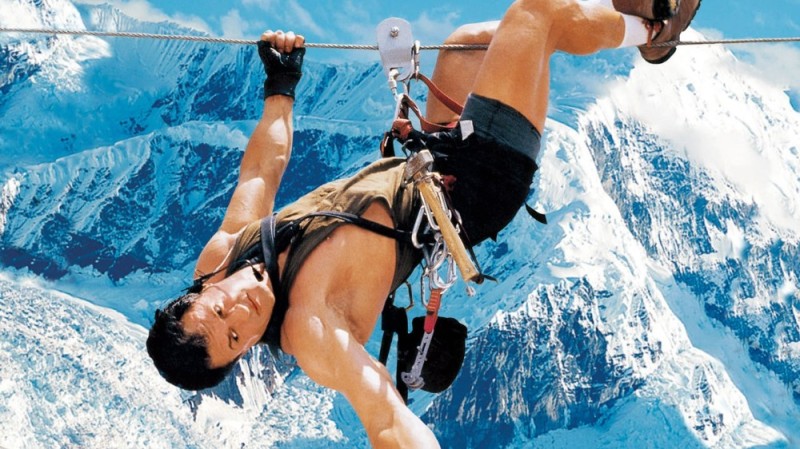 Создать мем: альпинизм и скалолазание, скалолаз фильм 1993 постер, сильвестр сталлоне скалолаз