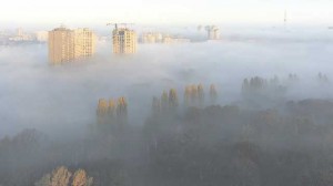 Создать мем: туманный город, густой туман, загрязнение воздуха