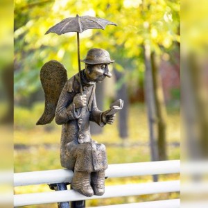 Создать мем: петербургский ангел, скульптура петербургский ангел в измайловском саду, памятник петербургский ангел
