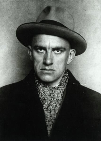 Create meme: Vladimir Mayakovsky, Vladimir Vladimirovich Mayakovsky, Mayakovsky 