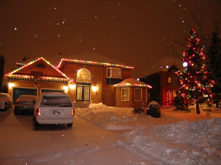 Создать мем: christmas, christmas light, christmas house