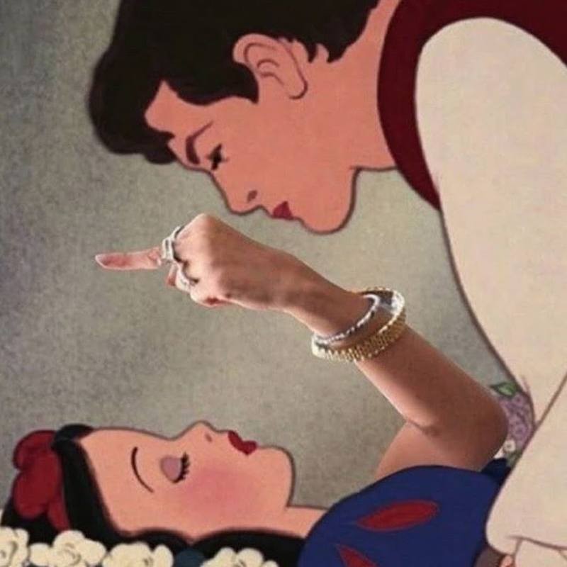 Create meme: snow white, snow white wakes up, disney snow white prince kisses