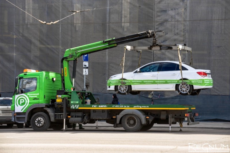 Create meme: tow truck , data center tow truck, ampp tow truck