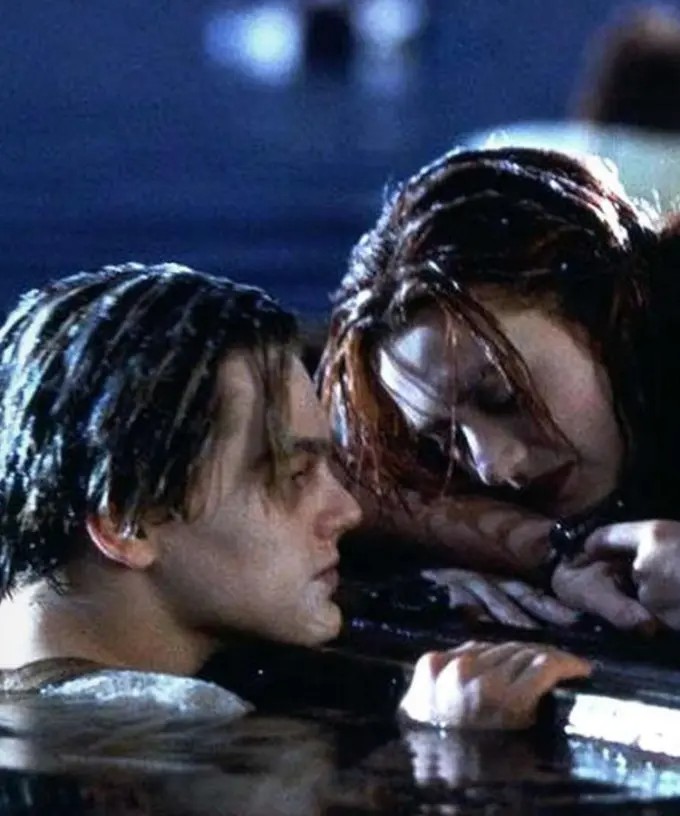 Create meme: Dicaprio in Titanic, Titanic 1997, Leonardo dicaprio titanic