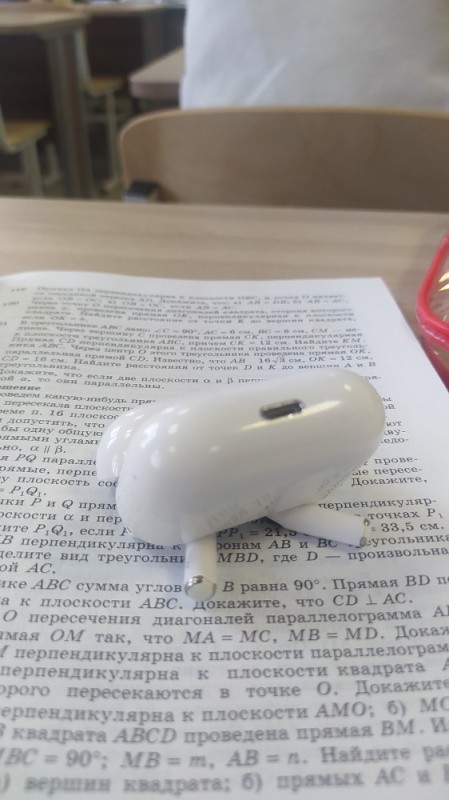 Создать мем: наушники, наушники airpods, apple airpods