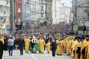 Создать мем: православная церковь крестный ход, patriarcha, крестный ход в москве