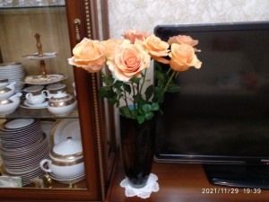 Создать мем: торшер роза, розы из изолона, искусственные цветы розы 30 см