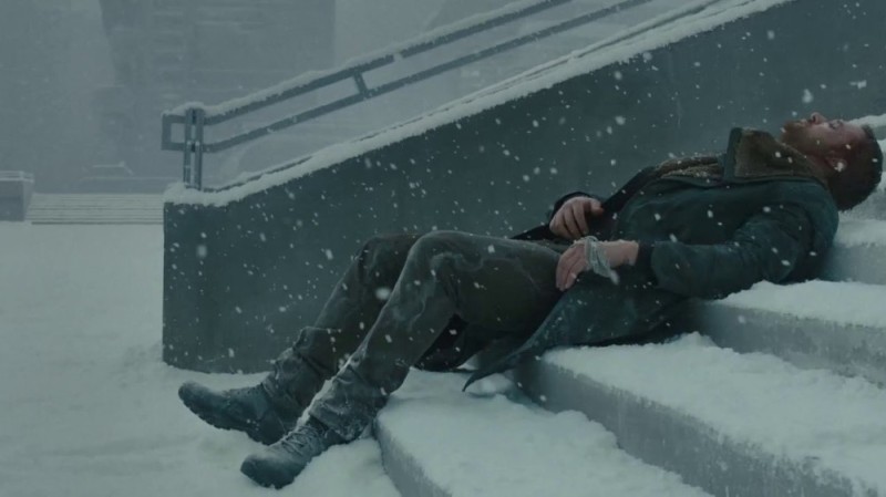 Create meme: gosling in the snow, feet , Ryan Gosling 