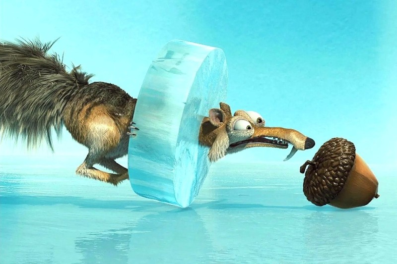 Create meme: ice age squirrel, squirrel and nut ice age, squirrel with a nut from the ice age