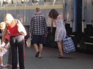 Создать мем: Человек, candid milf street, палево девушек