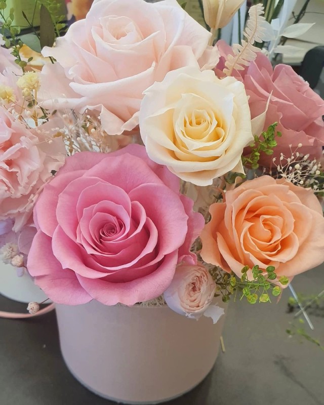Create meme: flowers pink roses, flowers , flowers roses 